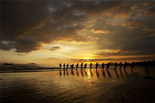 没拿钥匙交物业合理吗（没拿钥匙可以找物业吗）